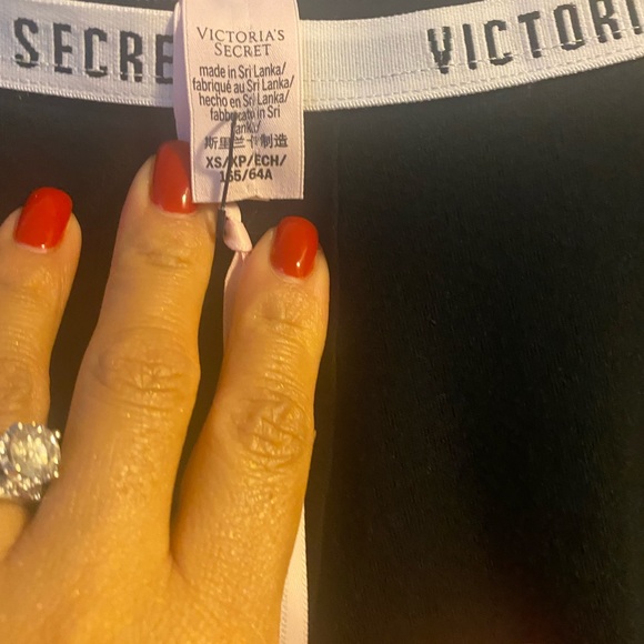 Victoria’s Secret pajama bottoms/ pants super soft size xs - Picture 5 of 5